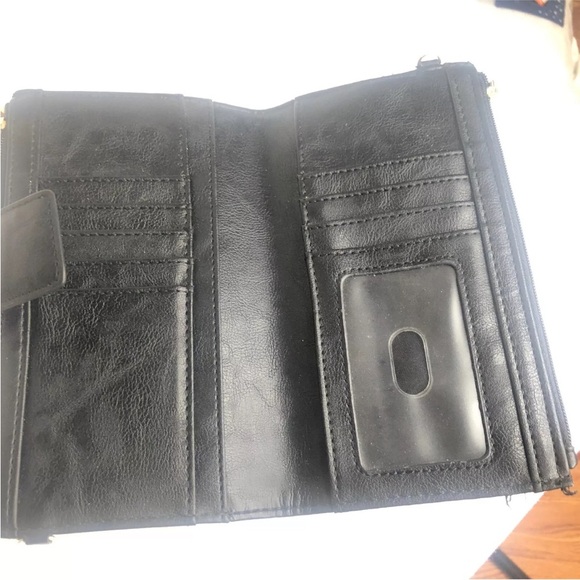 Relic Leather Black and White Bifold Large Wallet ID Holder Credit Card slots - Picture 16 of 16